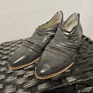 Chic A Rider Girl Gray Ankle Booties Womens Size 8